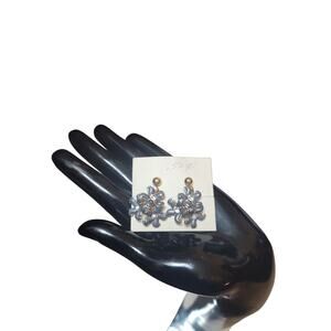 Vtg blue enamel screw back earrings